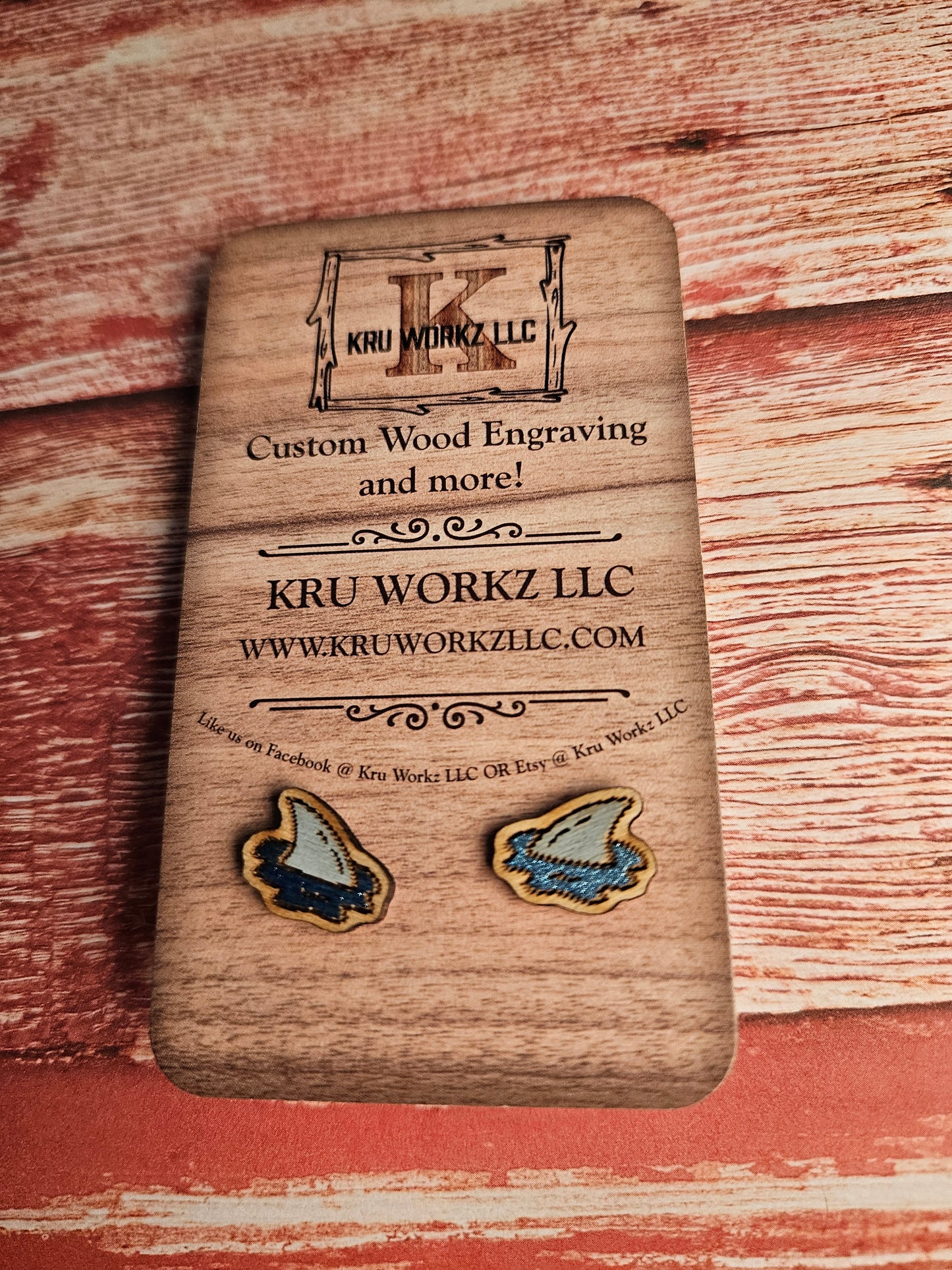 Glitter Shark Fin Stud Earrings